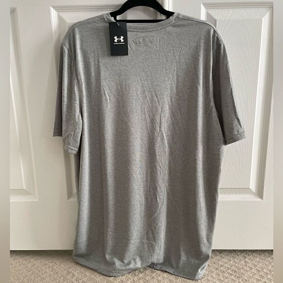 NWT Under Armour Mens Short Sleeve Chest Logo Shirt - Picture 3 of 5